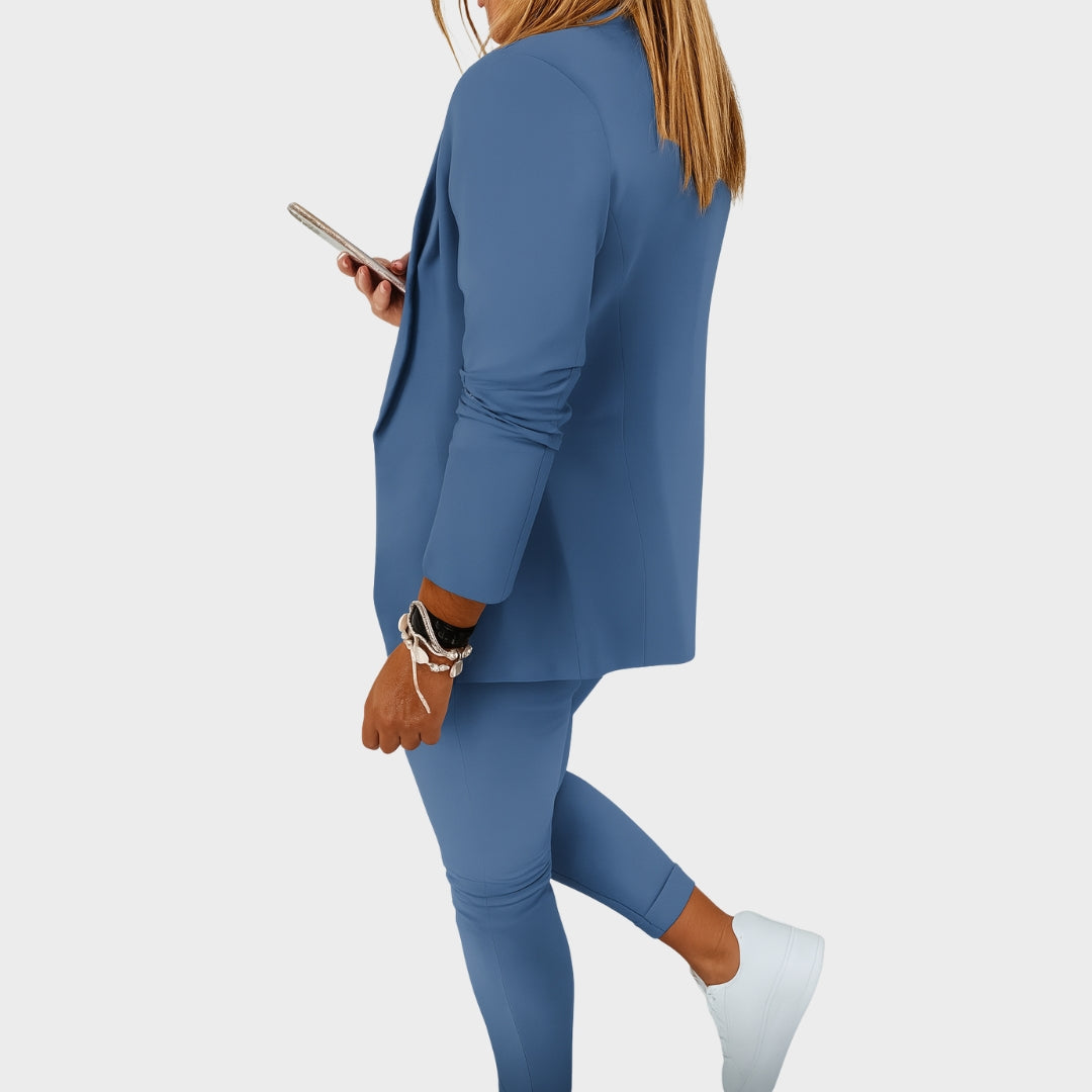 Lina – Išskirtinis Kostiumas