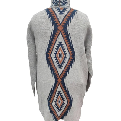 Laisvas ir erdvus megztinis rudeniui ir žiemai.