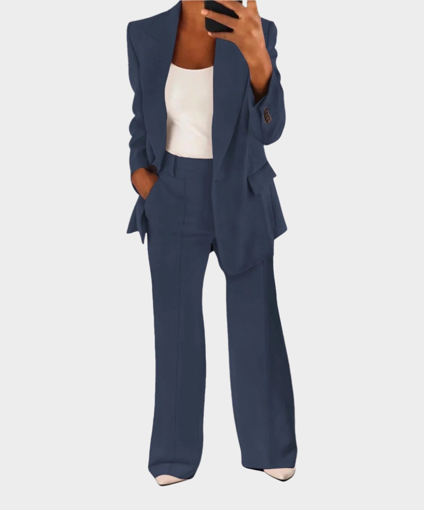 Moteriškas komplektas