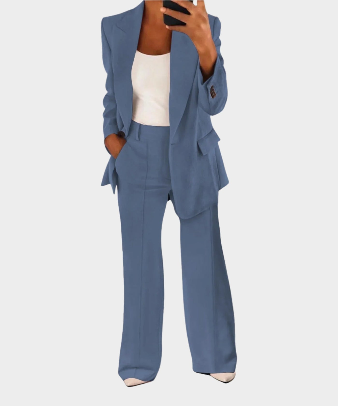 Moteriškas komplektas