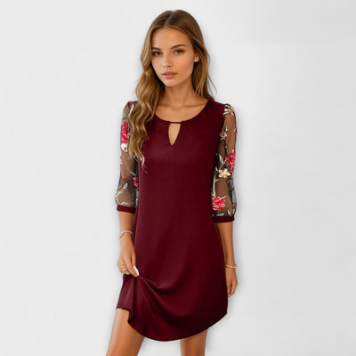 Adelajda - Laiko Elegancijos Suknelė