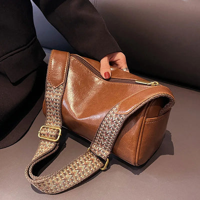 Trine™ | Vintage odinė rankinė su petneša ir reguliuojama audinė juosta