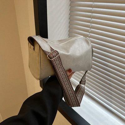 Trine™ | Vintage odinė rankinė su petneša ir reguliuojama audinė juosta