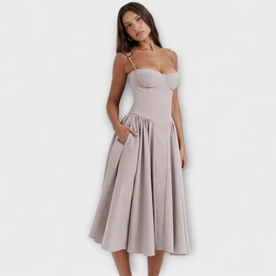 Rosalie - Elegantiška be rankovių suknelė