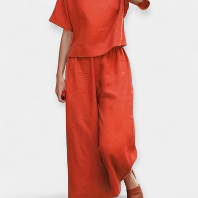 Lengvas Kelnaičių Komplektas su Trumpomis Rankovėmis Marškinėliais