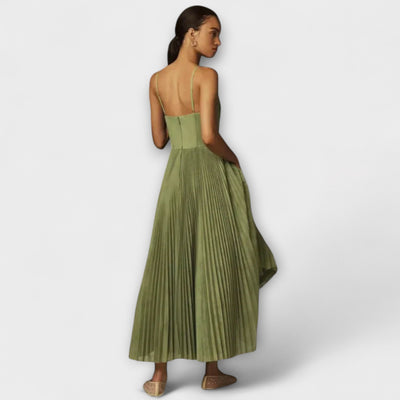 Lucrezia - Elegantiška suknelė su žavesiu