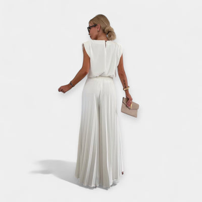 Vasaros Mados Rinkinys su Marškinėliais ir Kelnėmis